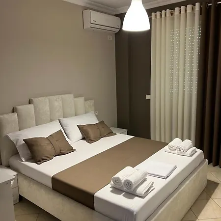 Lake View Apartament Tirana Apartment *